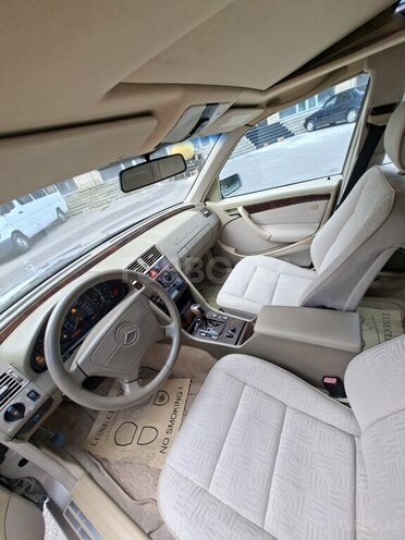 Mercedes C 240 1998, 199,000 km - 2.4 л - Gəncə
