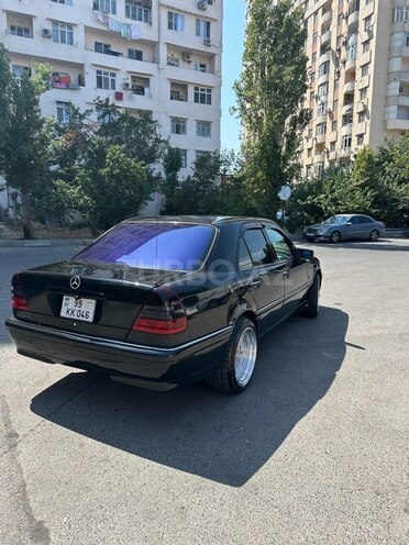 Mercedes C 240 1998, 221,574 km - 2.4 l - Bakı