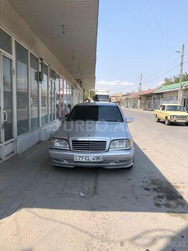 Mercedes E 220 1995, 478,065 km - 2.2 l - Sabirabad
