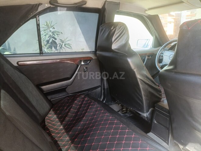 Mercedes E 220 1995, 478,065 km - 2.2 l - Sabirabad