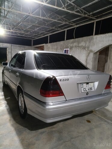Mercedes E 220 1995, 478,065 km - 2.2 l - Sabirabad
