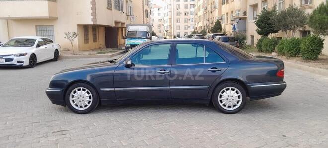 Mercedes E 200 2000, 300,000 km - 2.0 l - Bakı
