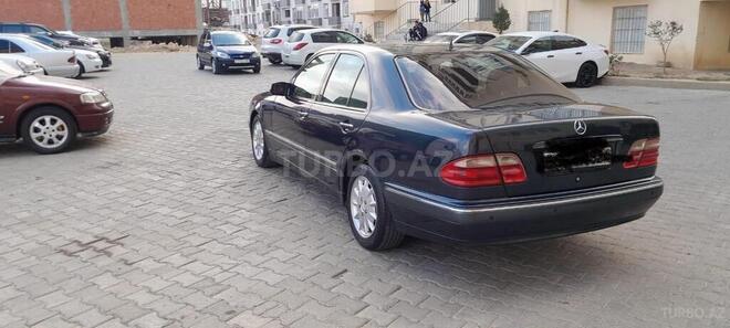 Mercedes E 200 2000, 300,000 km - 2.0 l - Bakı