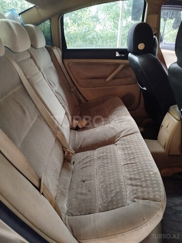 Volkswagen Passat 2001, 252,000 km - 1.8 l - Bakı