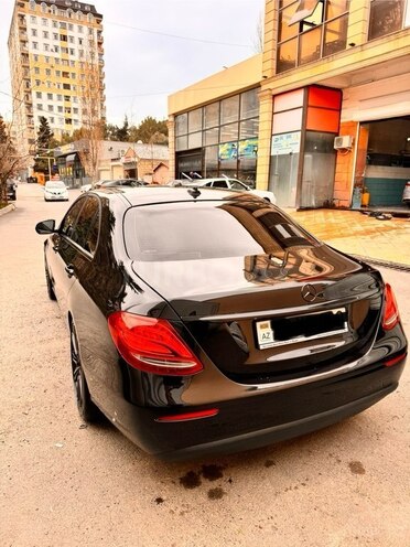 Mercedes E 200 d 2016, 311,333 km - 2.0 л - Bakı