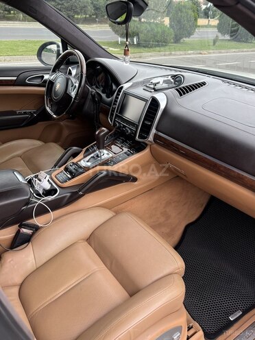 Porsche Cayenne Turbo 2011, 240,000 km - 4.8 l - Bakı