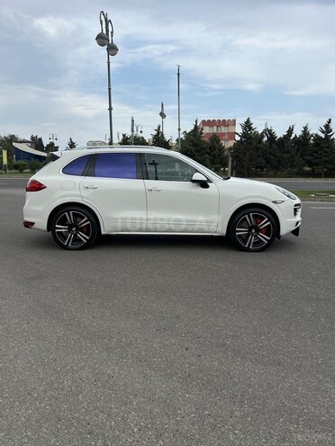 Porsche Cayenne Turbo 2011, 240,000 km - 4.8 l - Bakı