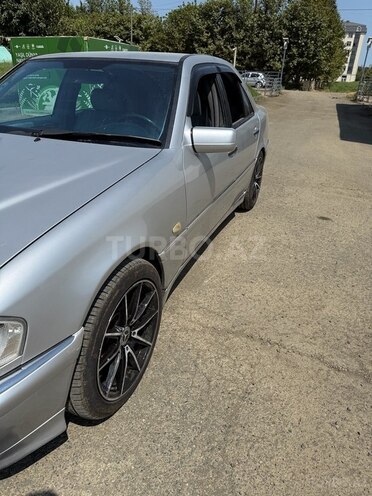 Mercedes C 200 2000, 395,000 km - 2.0 l - Masallı
