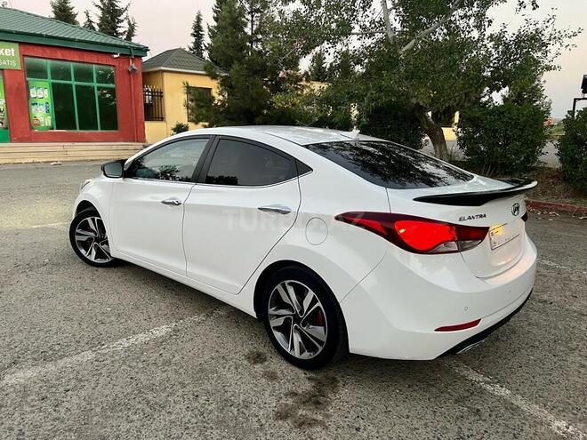 Hyundai Elantra 2015, 136,000 km - 1.8 л - Şirvan