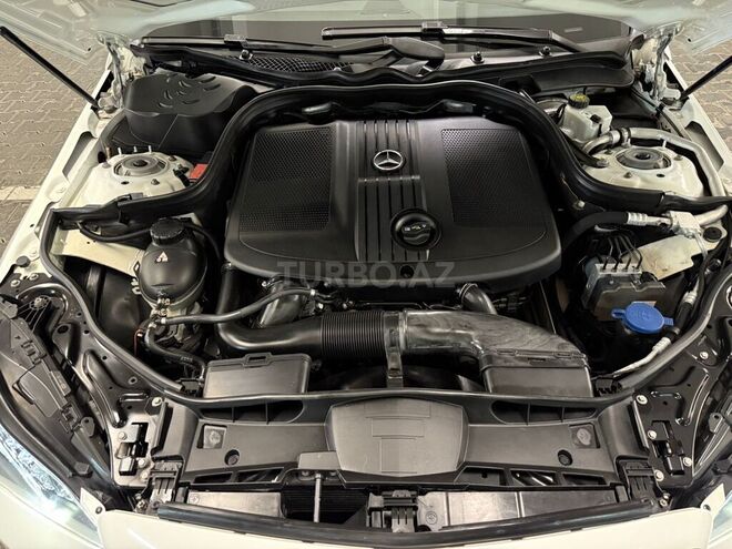 Mercedes E 220 2015, 208,000 km - 2.1 l - Bakı