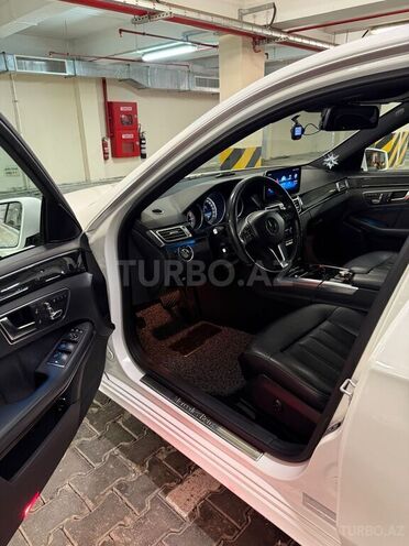 Mercedes E 220 2015, 208,000 km - 2.1 l - Bakı