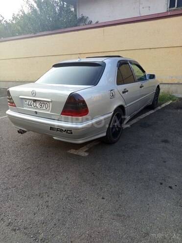 Mercedes C 220 1999, 430,000 km - 2.2 l - Masallı