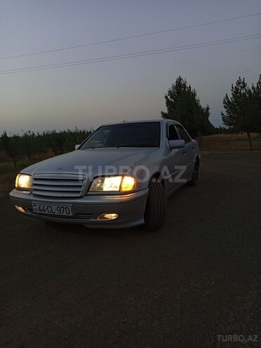 Mercedes C 220 1999, 430,000 km - 2.2 l - Masallı