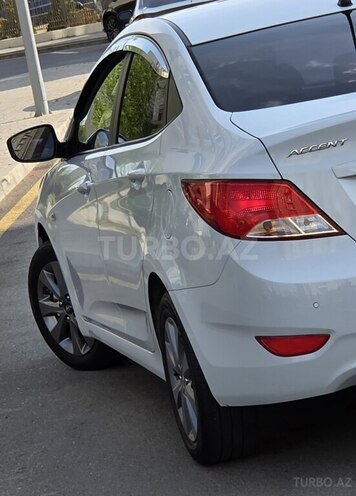 Hyundai Accent 2018, 93,000 km - 1.4 л - Bakı