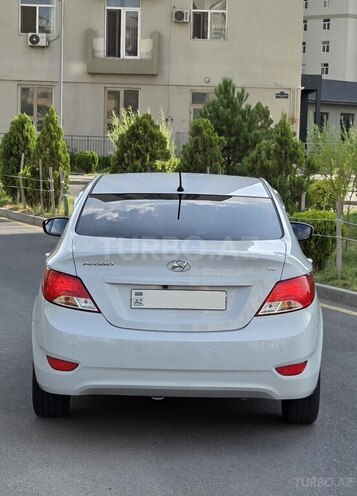 Hyundai Accent 2018, 93,000 km - 1.4 л - Bakı