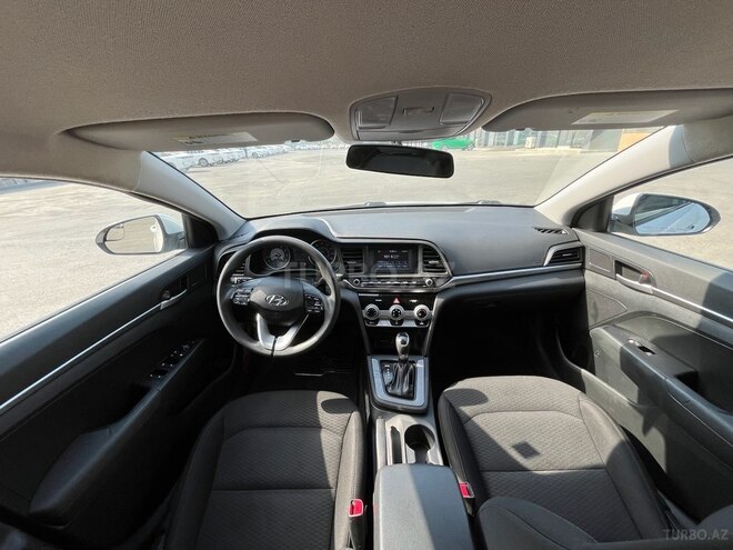 Hyundai Elantra 2018, 201,170 km - 2.0 л - Bakı