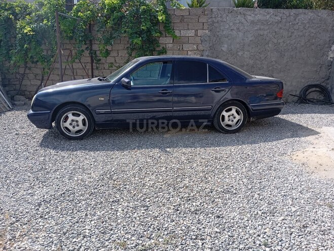 Mercedes E 200 1996, 390,000 km - 2.0 l - Bakı