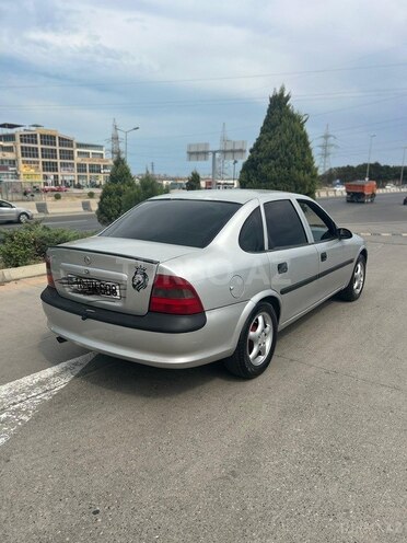 Opel Vectra 1997, 321,000 km - 2.0 l - Bakı