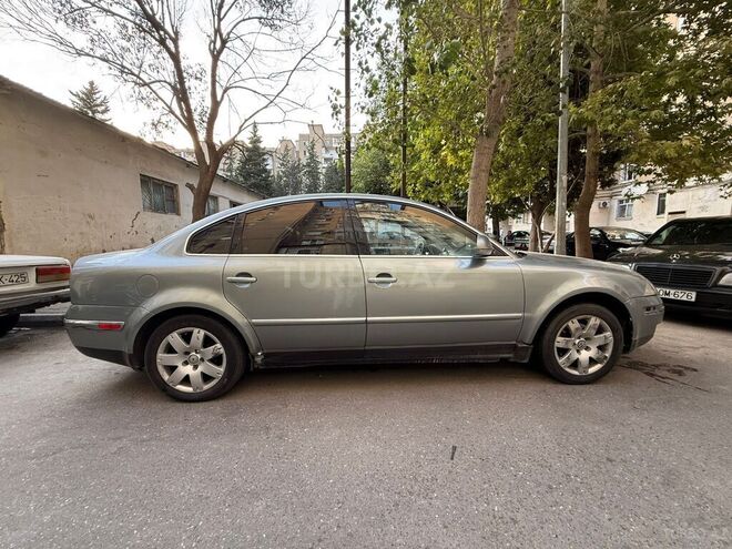 Volkswagen Passat 2004, 333,000 km - 1.8 l - Bakı