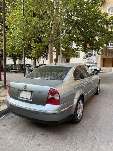 Volkswagen Passat 2004, 333,000 km - 1.8 l - Bakı