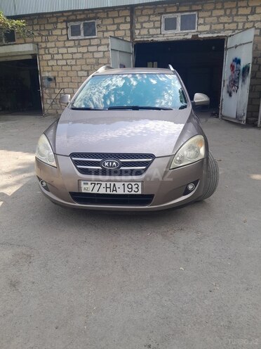 Kia  2008, 472,419 km - 1.6 l - Şəki