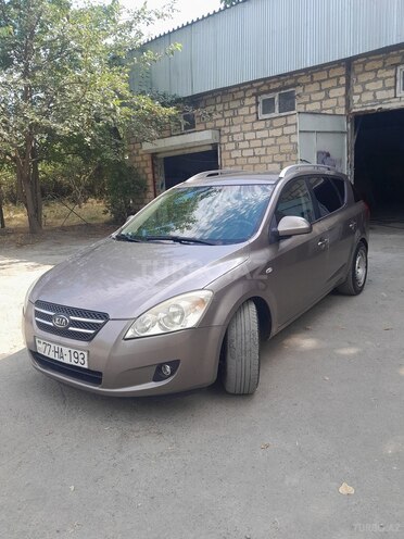 Kia  2008, 472,419 km - 1.6 l - Şəki
