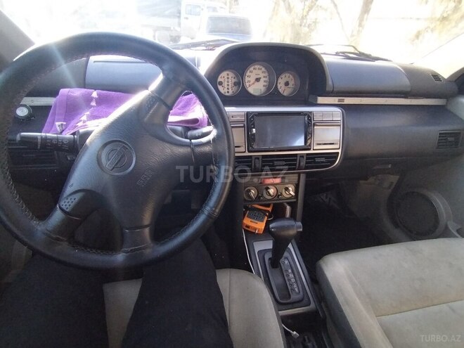 Nissan X-Trail 2001, 300,000 km - 2.0 l - Saatlı