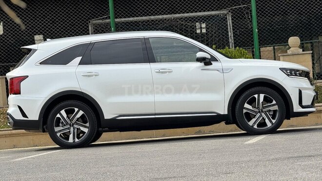 Kia Sorento 2023, 26,400 km - 1.6 l - Bakı