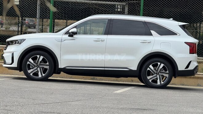 Kia Sorento 2023, 26,400 km - 1.6 l - Bakı