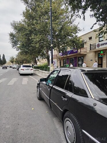 Mercedes E 200 1992, 250,634 km - 2.0 l - Goranboy