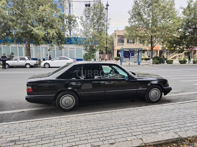 Mercedes E 200 1992, 250,634 km - 2.0 l - Goranboy