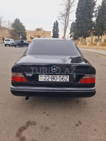 Mercedes E 200 1992, 250,634 km - 2.0 l - Goranboy