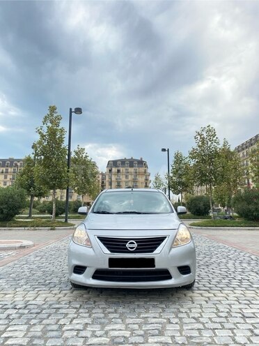 Nissan Sunny 2012, 230,559 km - 1.5 л - Bakı