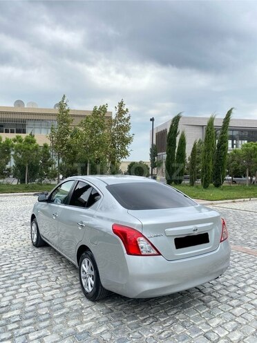 Nissan Sunny 2012, 230,559 km - 1.5 л - Bakı