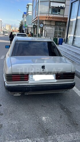 Mercedes 190 1991, 194,584 km - 2.0 l - Yevlax