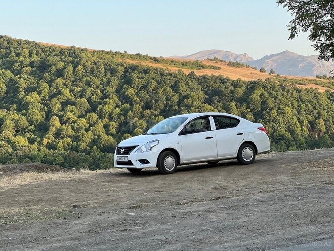 Nissan Sunny 2018, 89,000 km - 1.5 l - Lerik