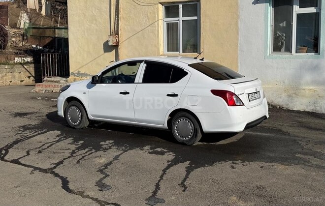 Nissan Sunny 2018, 89,000 km - 1.5 l - Lerik