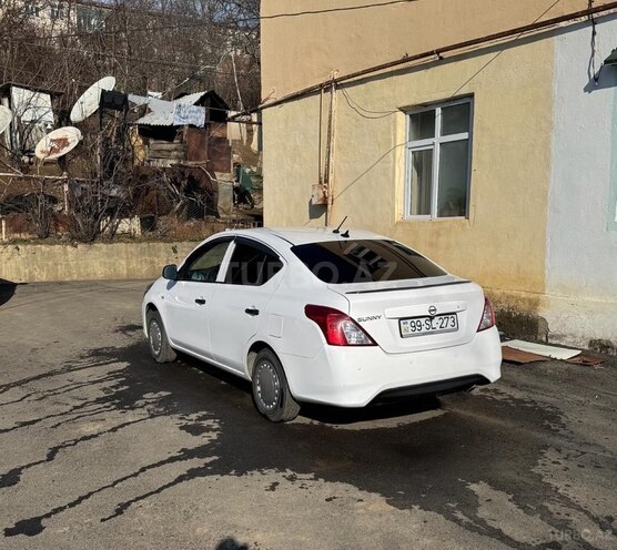 Nissan Sunny 2018, 89,000 km - 1.5 l - Lerik