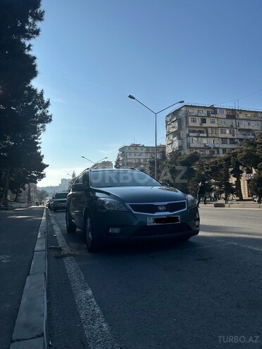 Kia Ceed 2010, 498,000 km - 1.6 л - Bakı