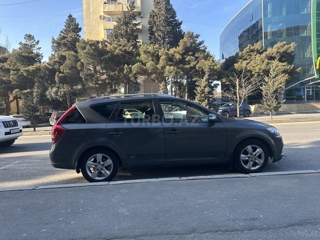 Kia Ceed 2010, 498,000 km - 1.6 л - Bakı
