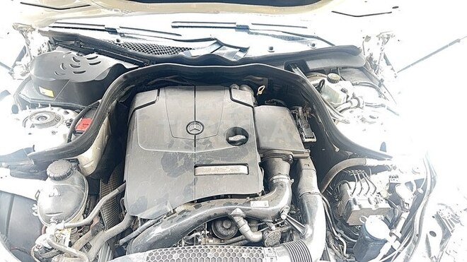 Mercedes E 200 2015, 202,000 km - 2.0 л - Tovuz