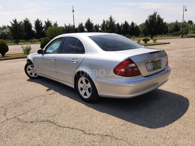 Mercedes E 260 2002, 310,000 km - 2.6 л - Xaçmaz