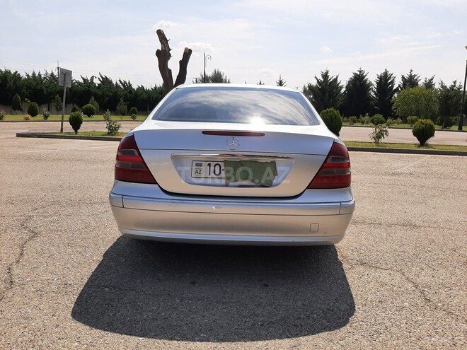 Mercedes E 260 2002, 310,000 km - 2.6 л - Xaçmaz