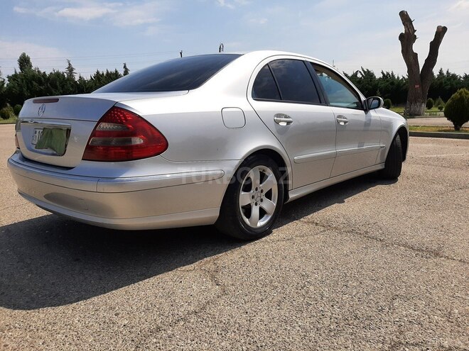 Mercedes E 260 2002, 310,000 km - 2.6 л - Xaçmaz