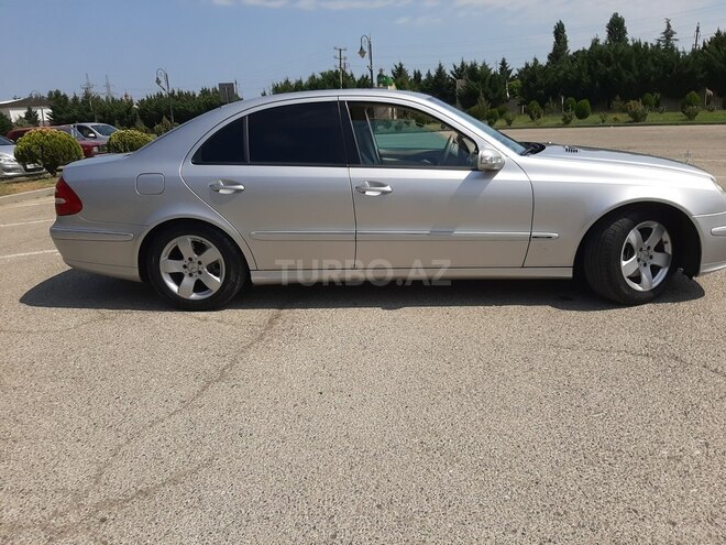 Mercedes E 260 2002, 310,000 km - 2.6 л - Xaçmaz