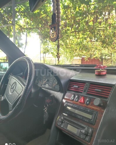 Mercedes C 200 1998, 280,000 km - 2.0 l - Biləsuvar