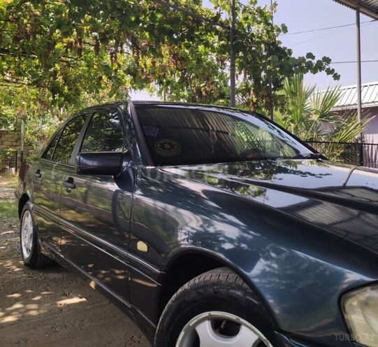 Mercedes C 200 1998, 280,000 km - 2.0 l - Biləsuvar