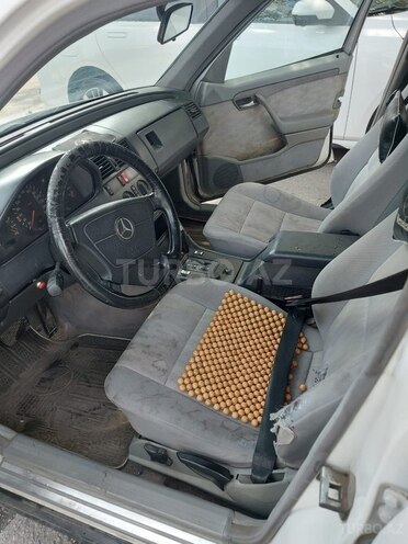 Mercedes C 220 1993, 250,000 km - 2.2 л - Bakı