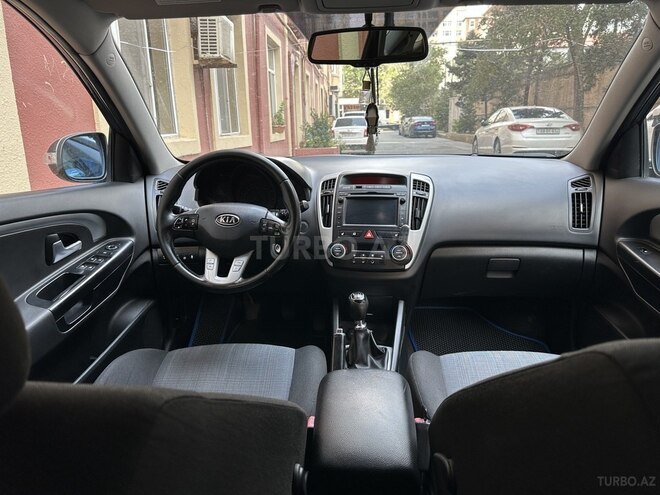 Kia Ceed 2010, 498,000 km - 1.6 л - Bakı