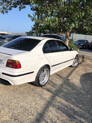 BMW 535 2002, 187,000 km - 3.5 l - Bakı
